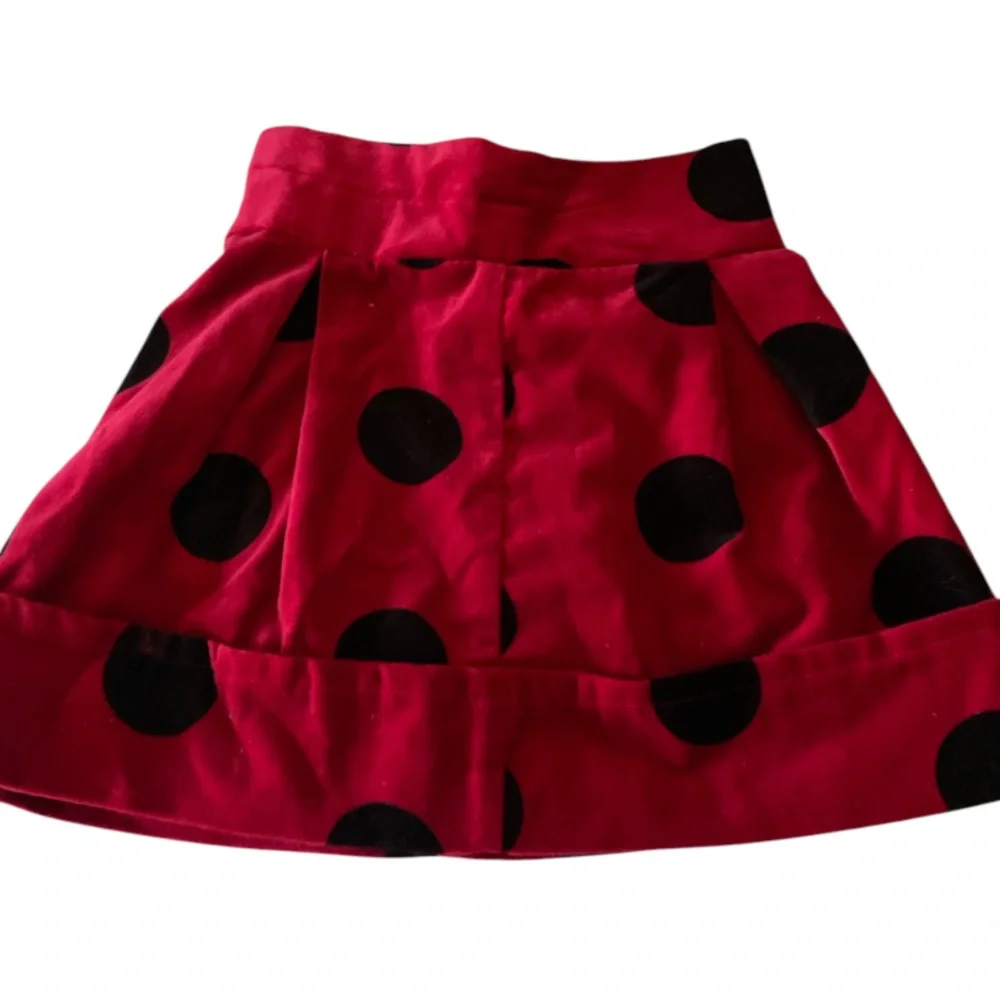 Disney Minnie Mouse hat and mitten set polkadot skirt size 4 NWT